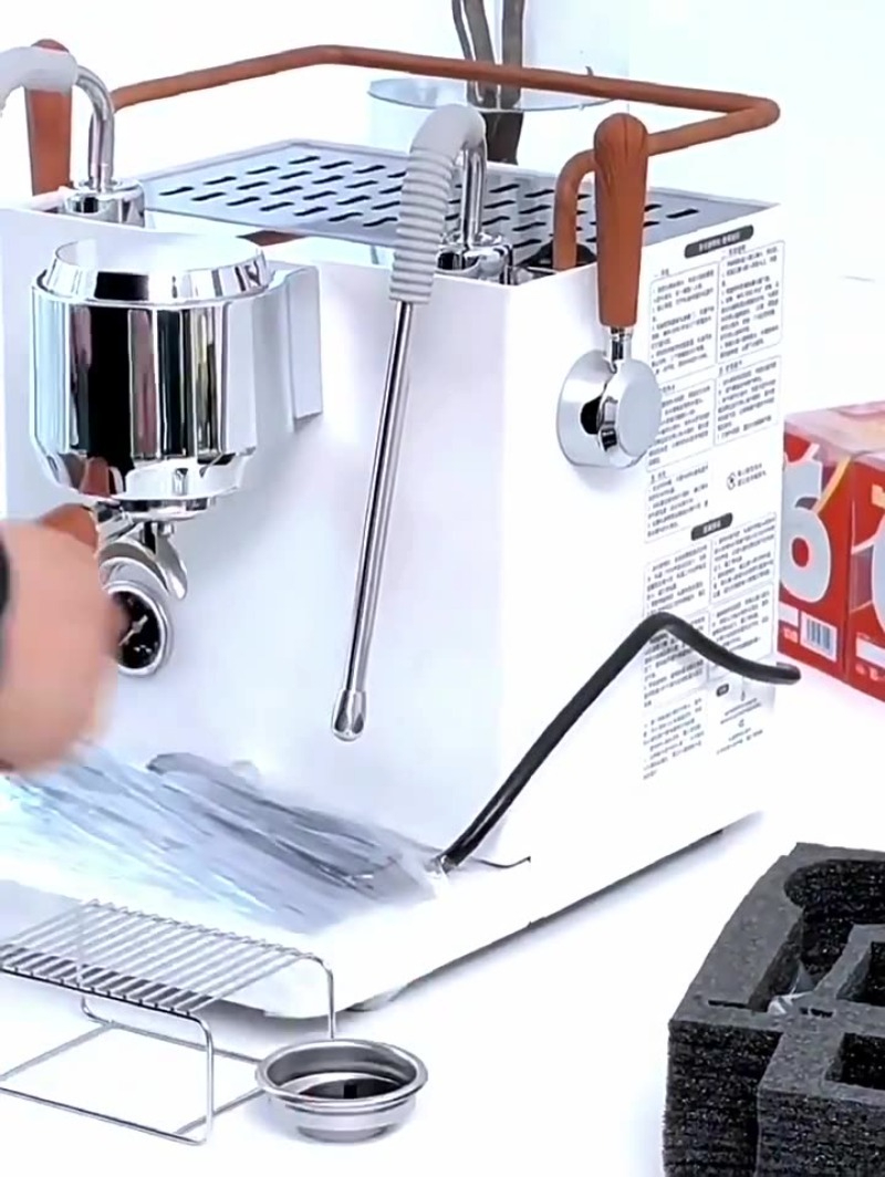Nowy [Profesjonalny i Domowy]  – Espresso Machine Semi Auto recenzja i cena